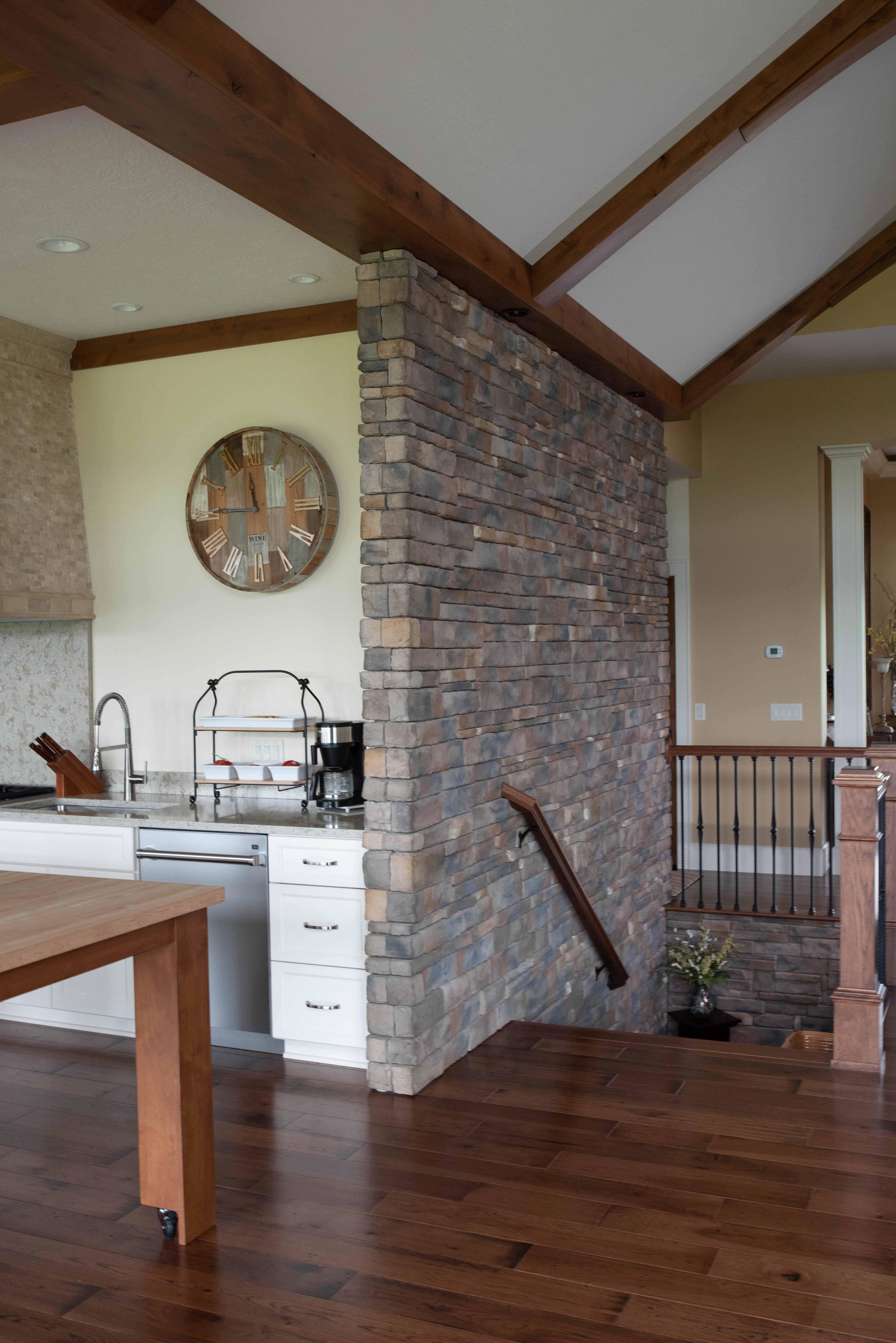 Colorado Dry Stack Staircase Wall